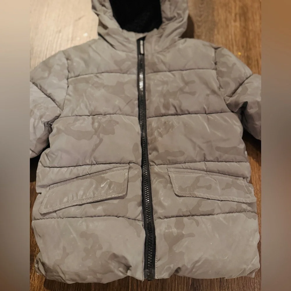 N/A stylish gray
